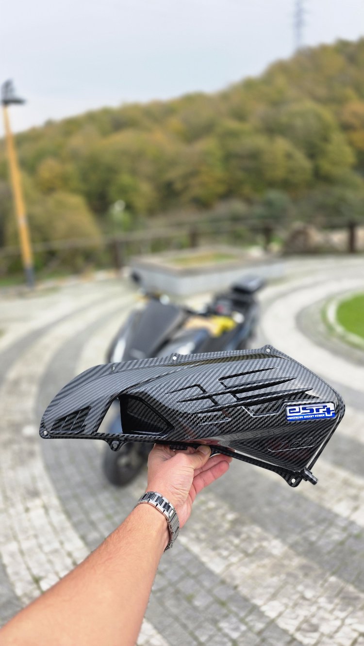 21-26 PCX Karbon Hava Filtre Kapağı