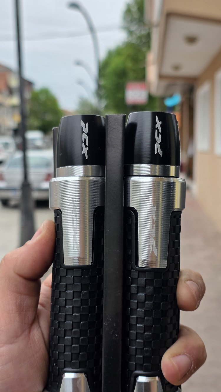 PCX CNC TOPUZLU LOGOLU ELCİK