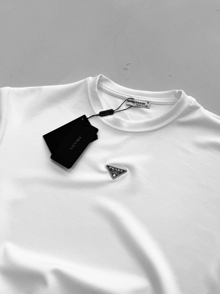 PRADA A KALITE PREMİUM T-SHİRT