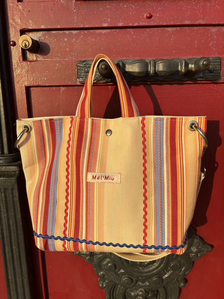 SOLE  TOTE BAG  