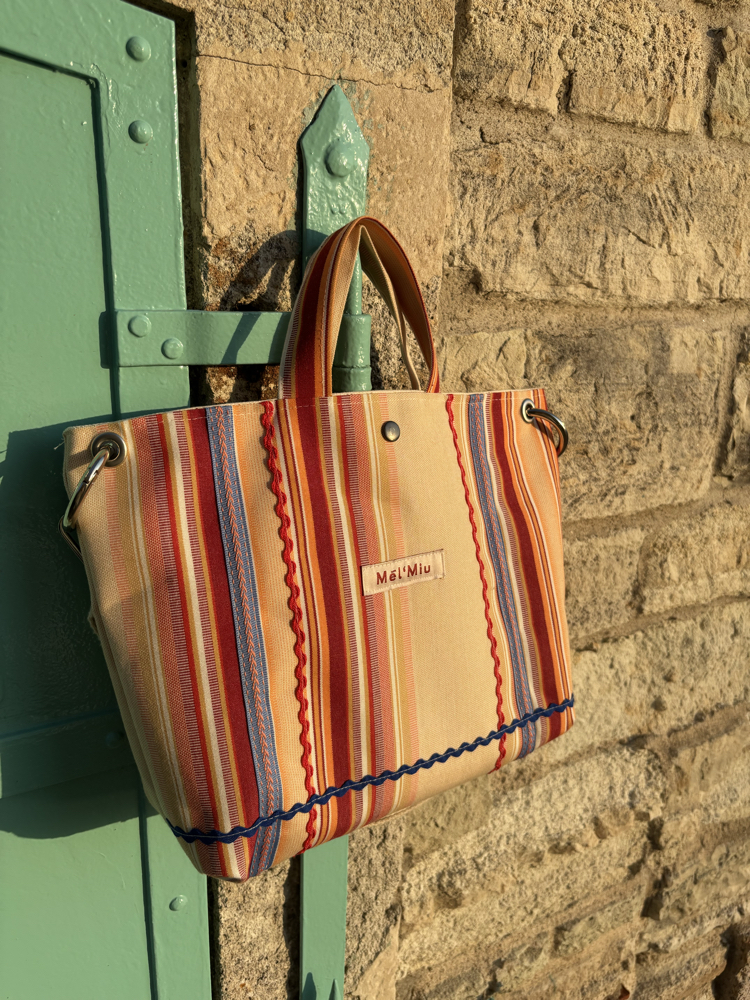SOLE  TOTE BAG  