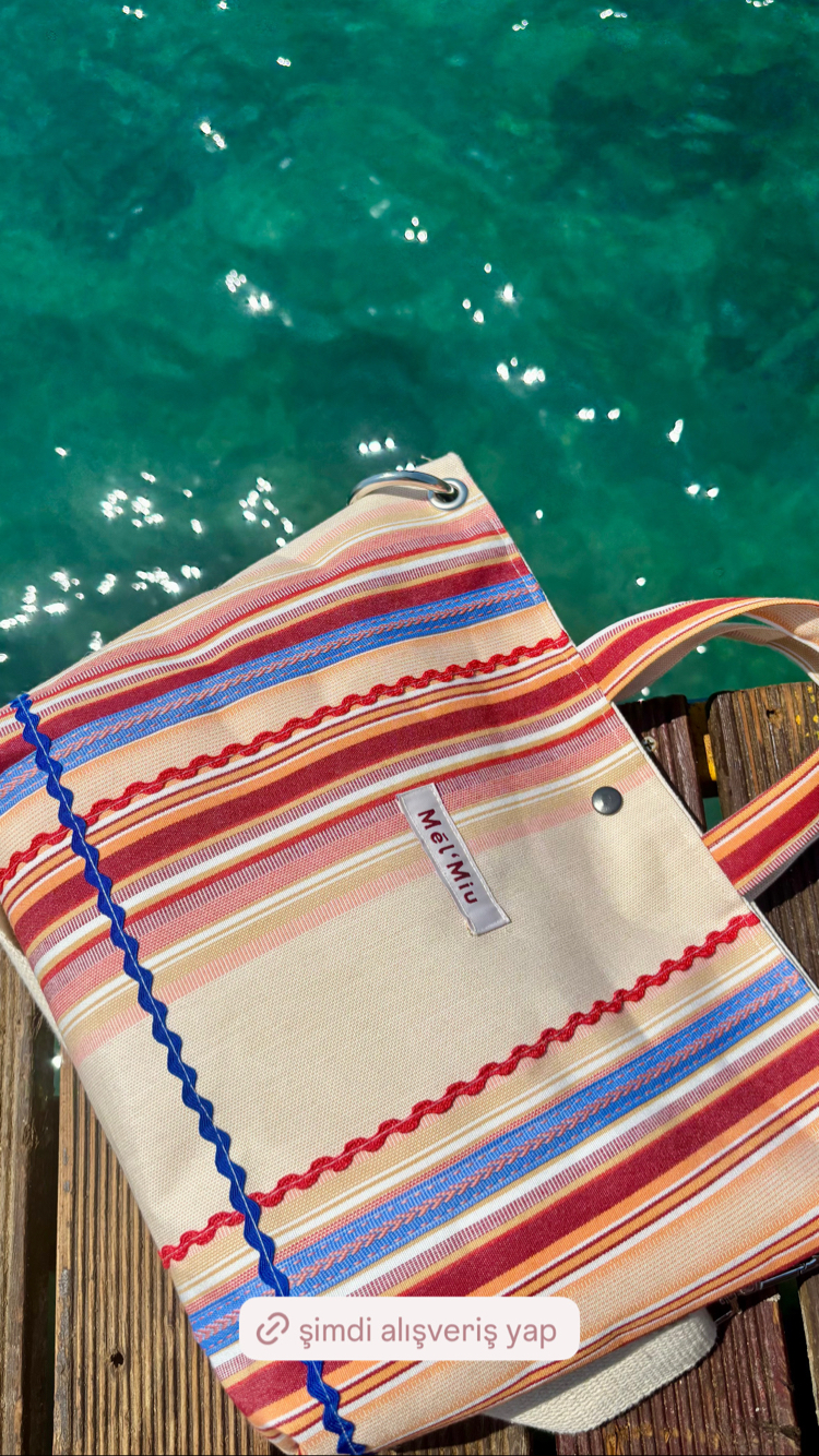 SOLE  TOTE BAG  