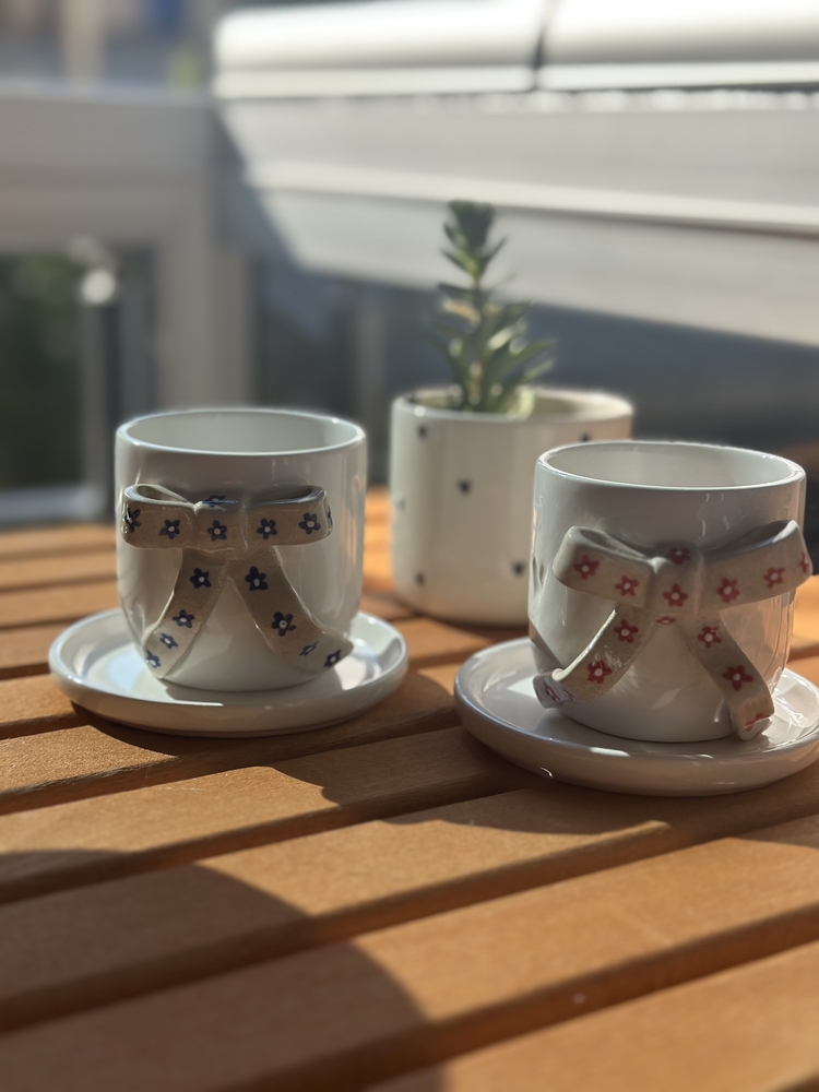 Çiçekli fiyonk tasarım ürünümüz 