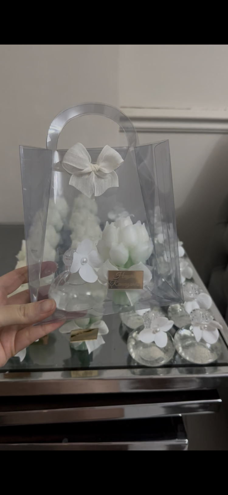 Lale mum ve kolonya çantalı set