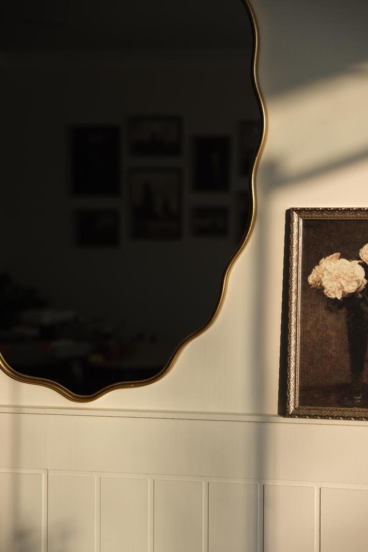 60x90 Asimetrik Gold Çerçeveli Dekor Aynası