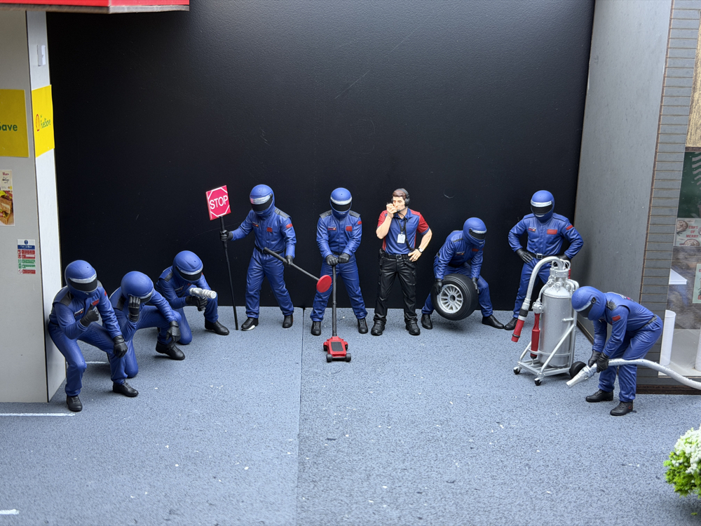 1/18 F1 Pit Ekibi Figür Seti