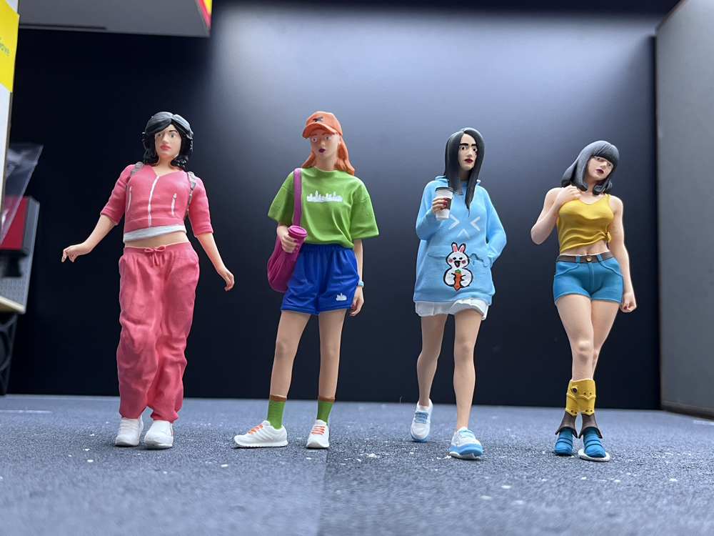 1/18 Genç Kızlar Figür Seti