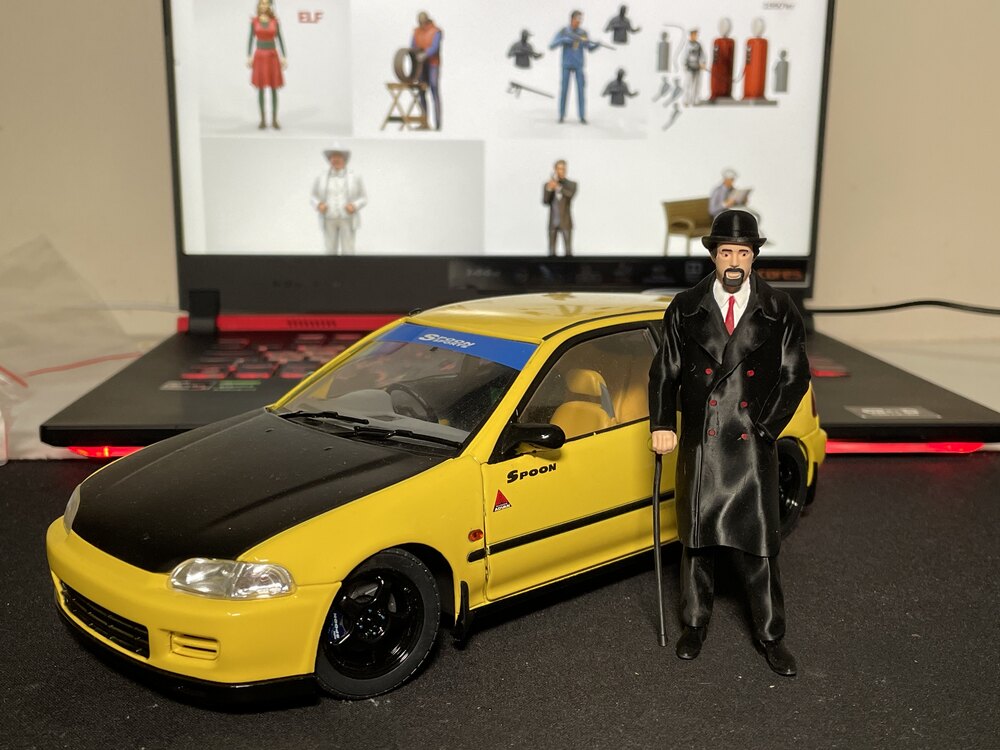 1/18 Bastonlu ve Paltolu Adam Figürü