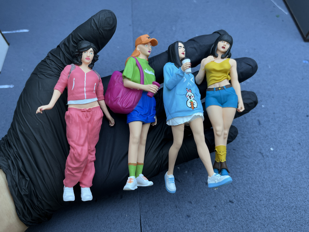 1/18 Genç Kızlar Figür Seti