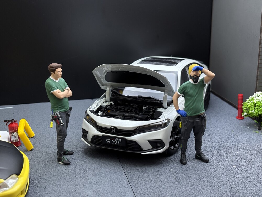 1/18 2’li JDM Tamirci Figürü