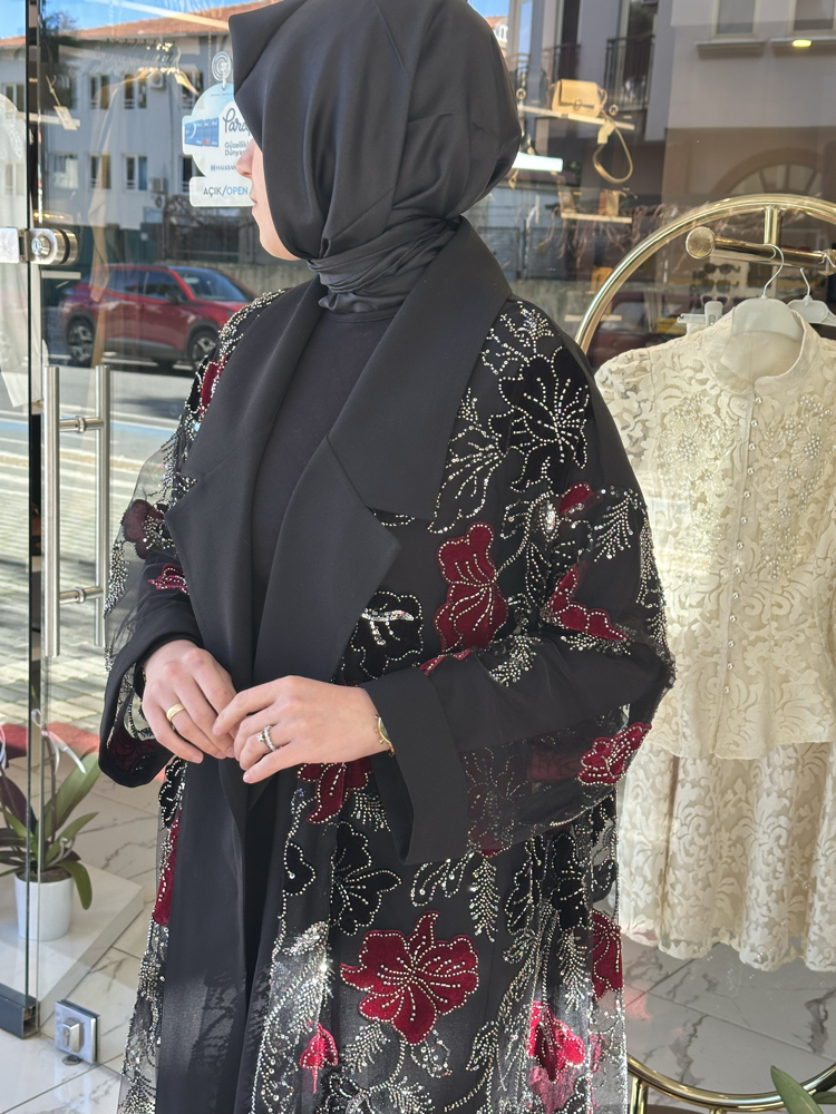 MANOLYA ABAYA