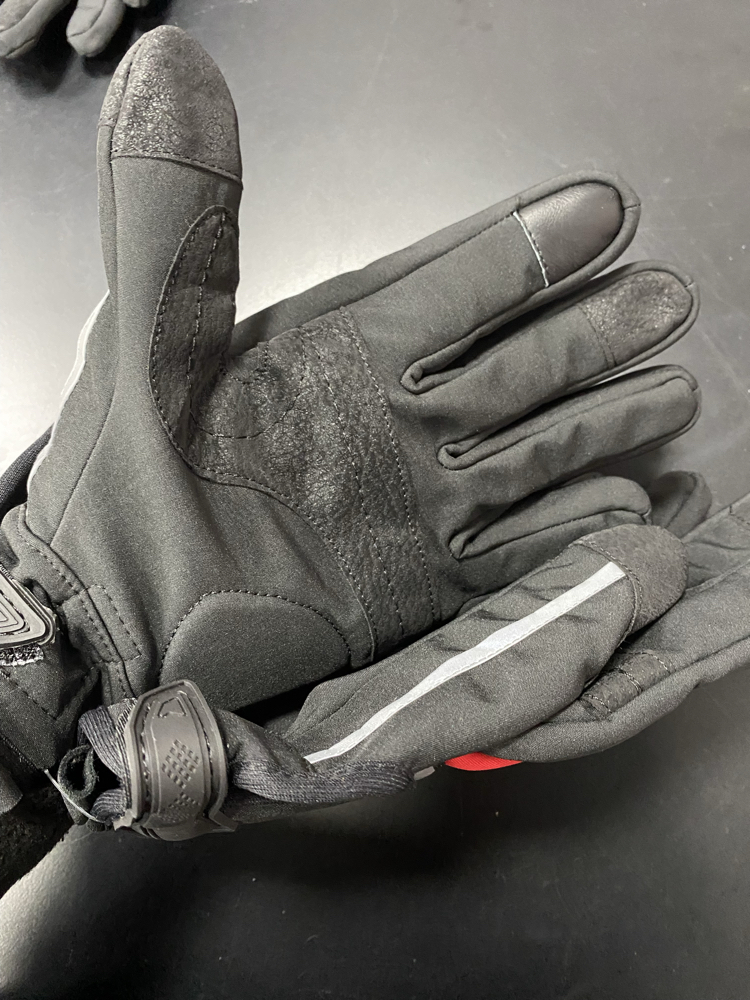 Venom 9015 Soft Shell Kırmızı-Siyah Kışlık eldiven