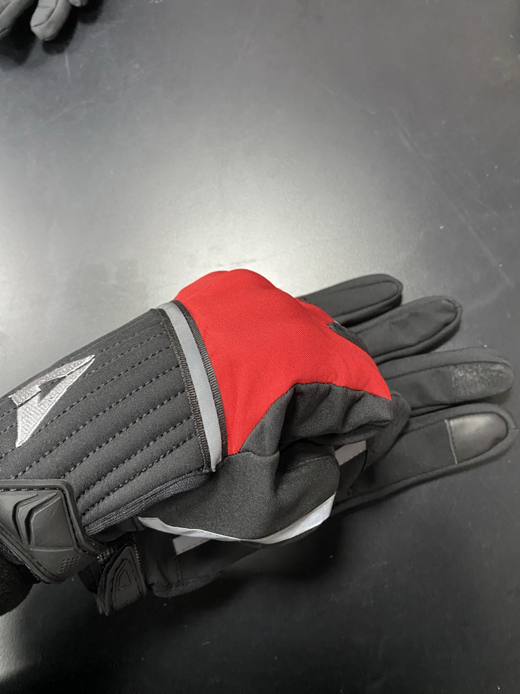 Venom 9015 Soft Shell Kırmızı-Siyah Kışlık eldiven