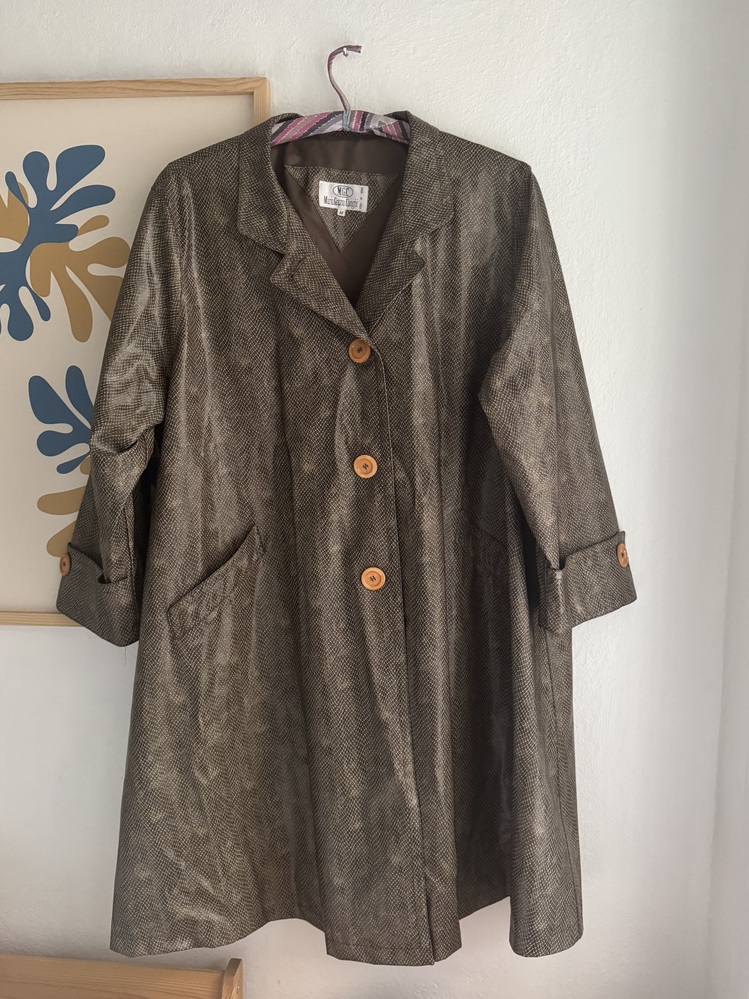 Maria Grazia Coughi Vintage Italy mont