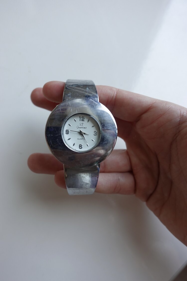 00’lar retro quartz saat