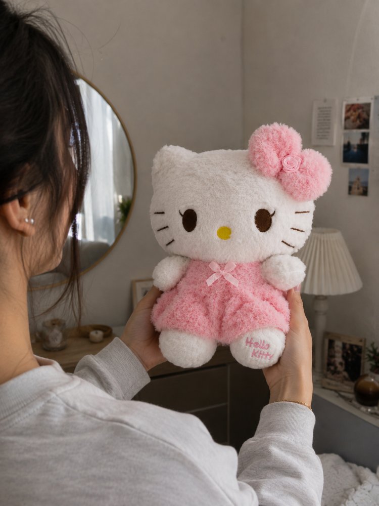 HELLO KİTTY TATLIŞ PELUŞ 30 CM