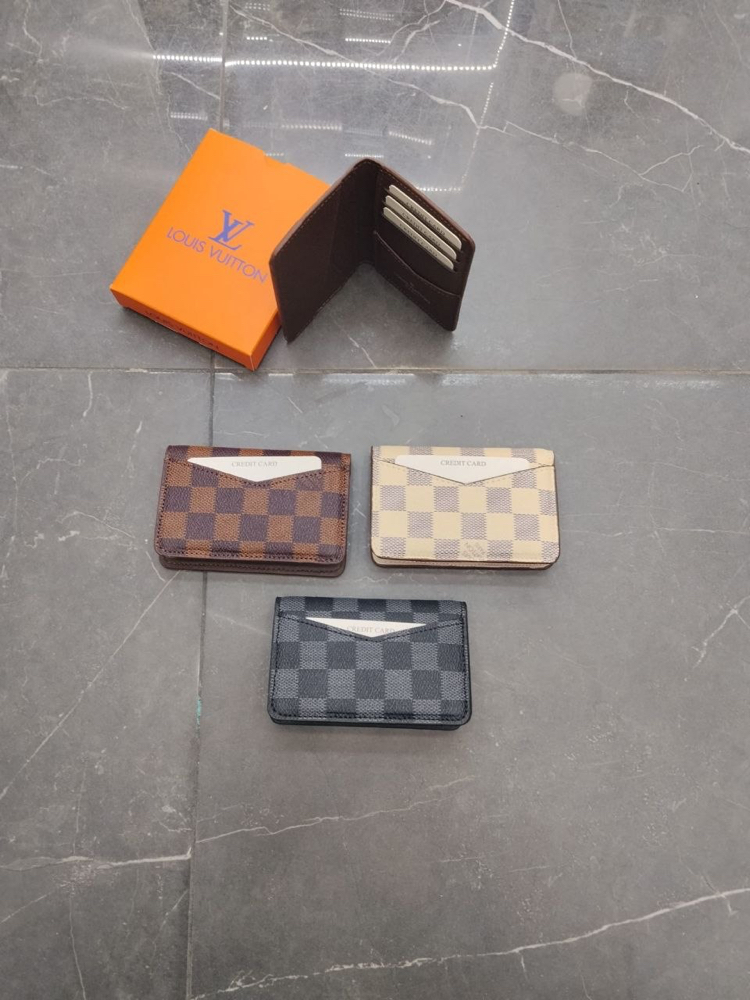 LV CÜZDAN