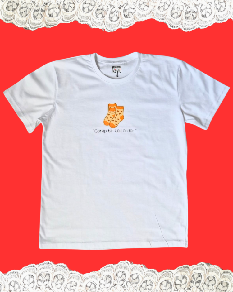 BASKILI BEYAZ T-SHIRT