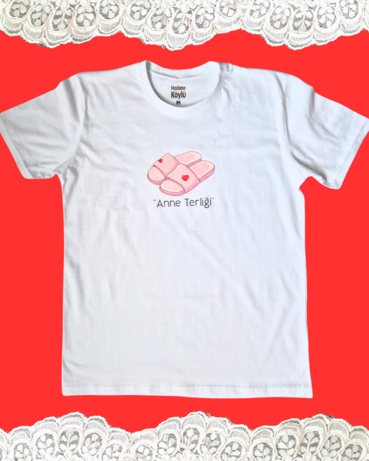 BASKILI BEYAZ T-SHIRT