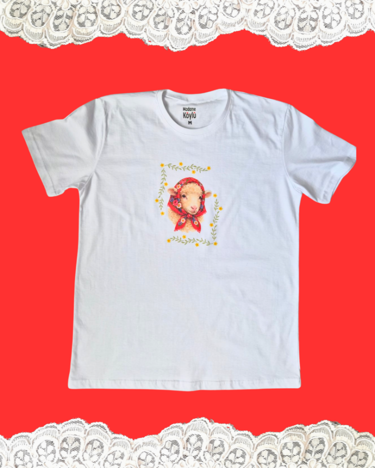 BASKILI BEYAZ T-SHIRT