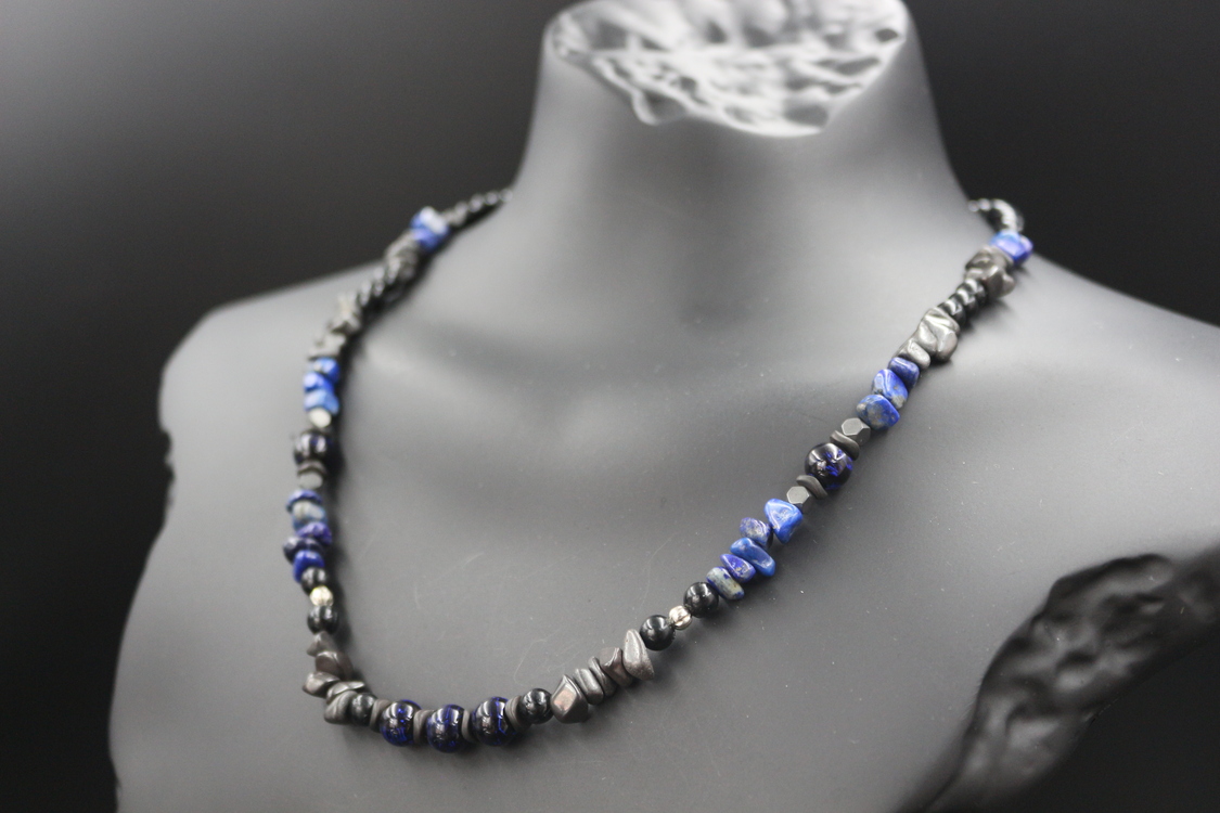 Lapis Lazuli ve Hematit Kolye – El Yapımı, Orijinal Tasarım