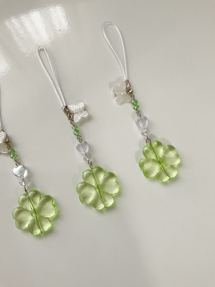 Clover charm