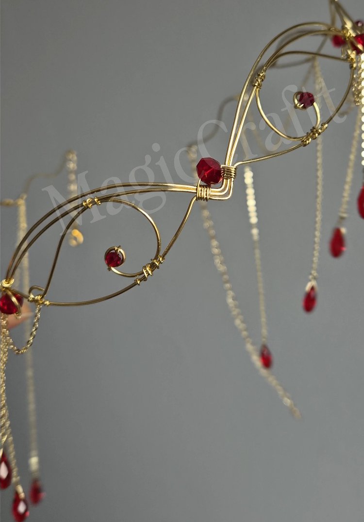 Kırmızı Gold Taç