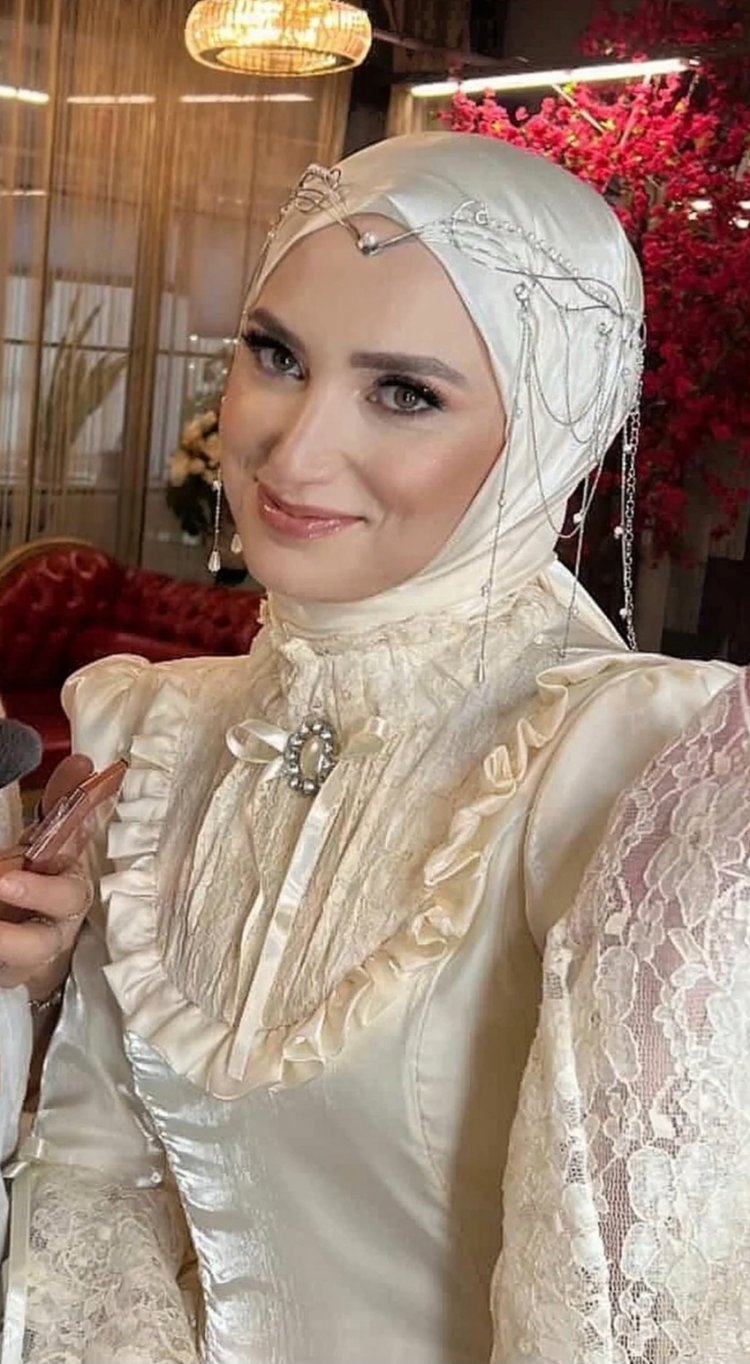 İncili Set