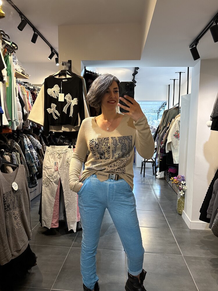 İtalyan Desenli Yumoş Likralı Bluz