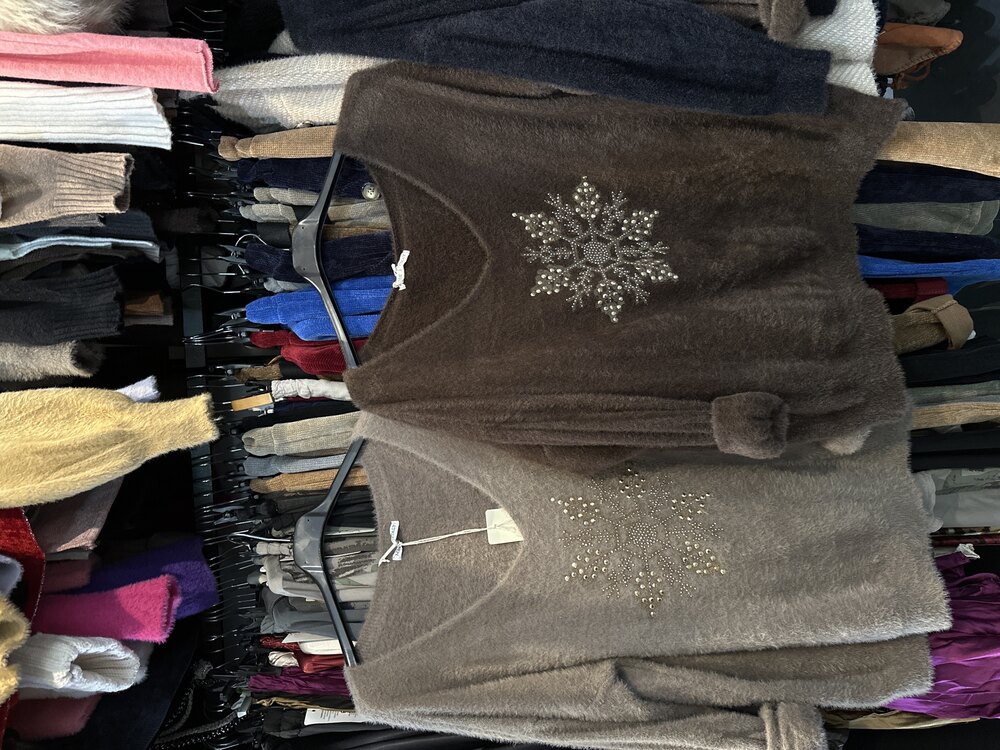 Kar Tanesi Angora Kazak