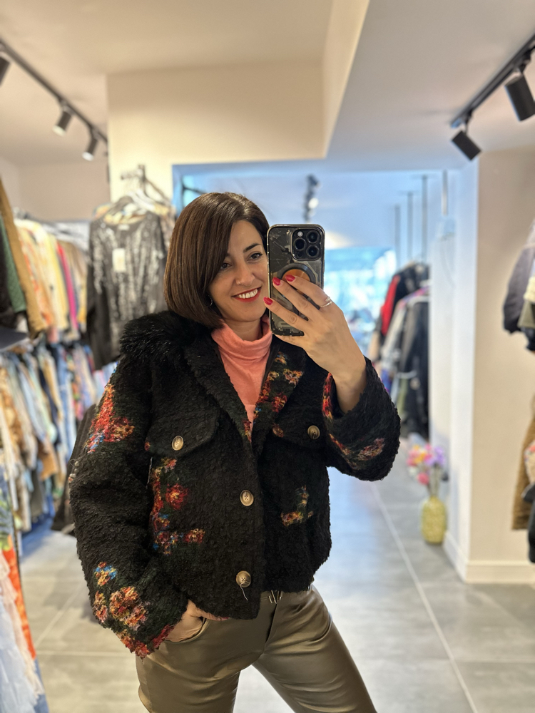 Italyan Kece Cicekli Ceket Mont