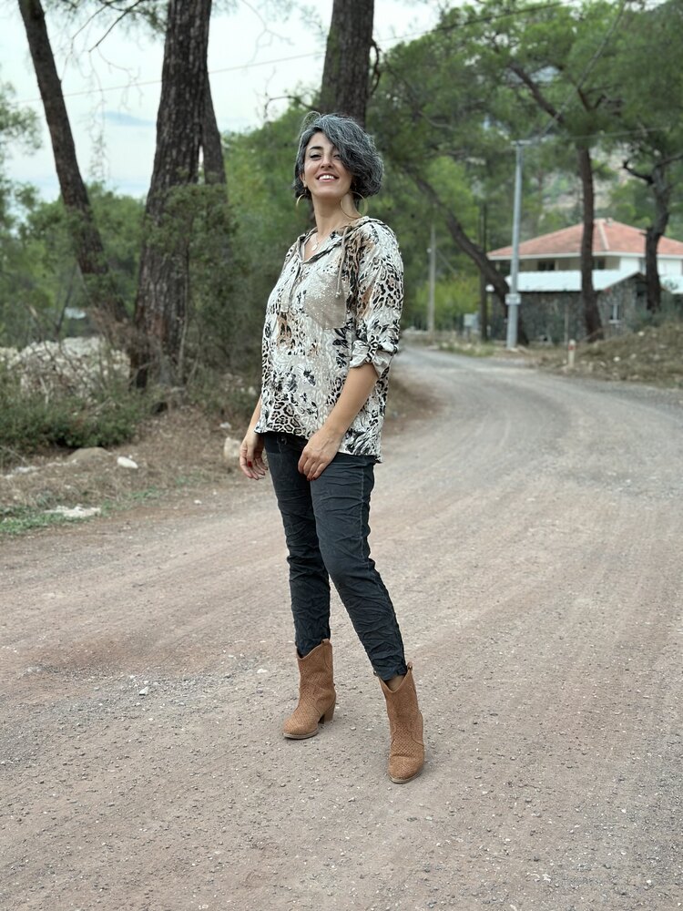Kapşonlu Payet Detay Bluz