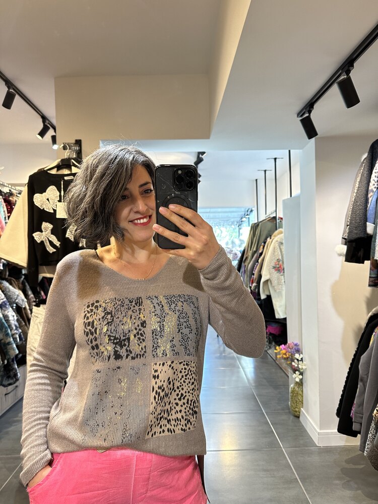 İtalyan Desenli Yumoş Likralı Bluz