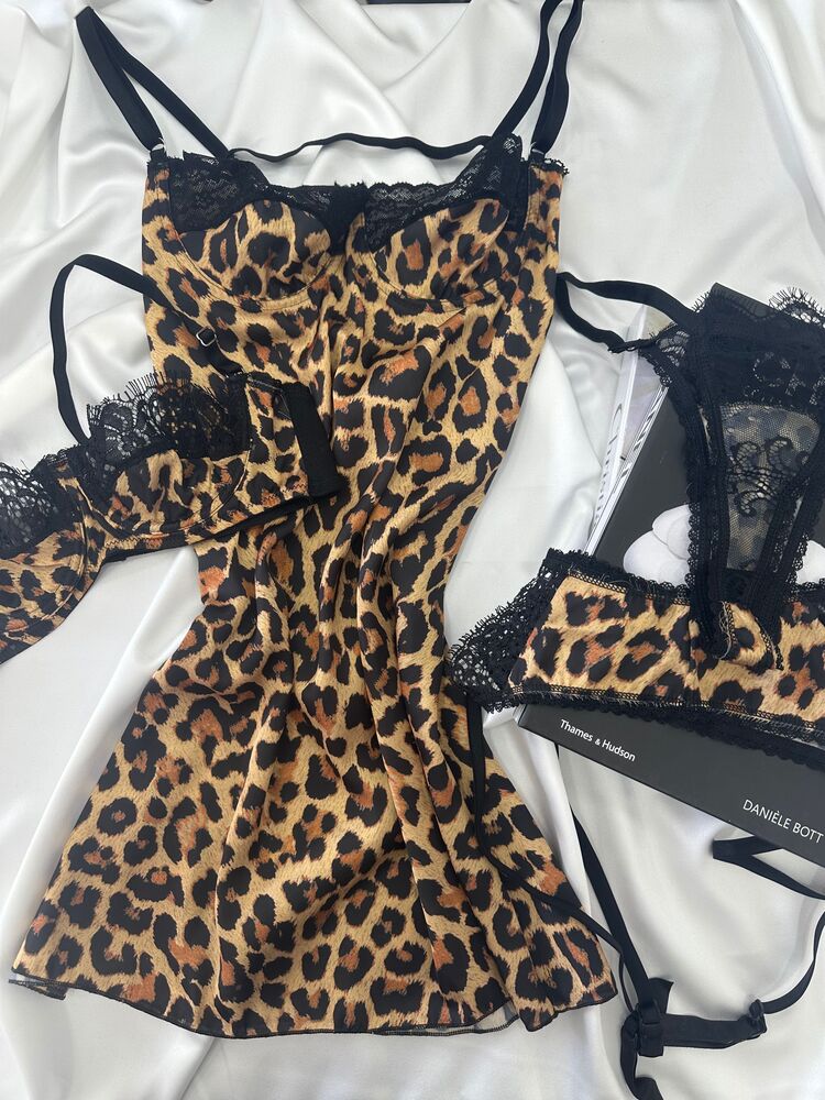 BALENLİ  LEOPAR JERTİYER & MİNİ DRESS SATEN SET