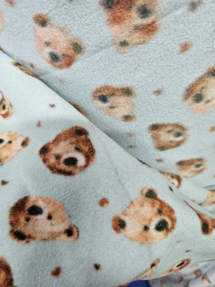 AYICIK DESEN YUMUŞACIK POLAR KUMAŞ