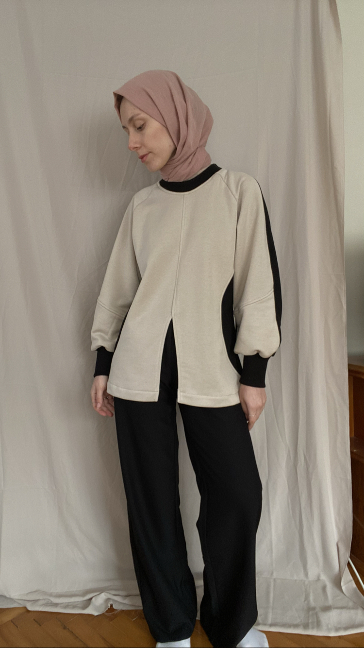 Monet Sweatshirt