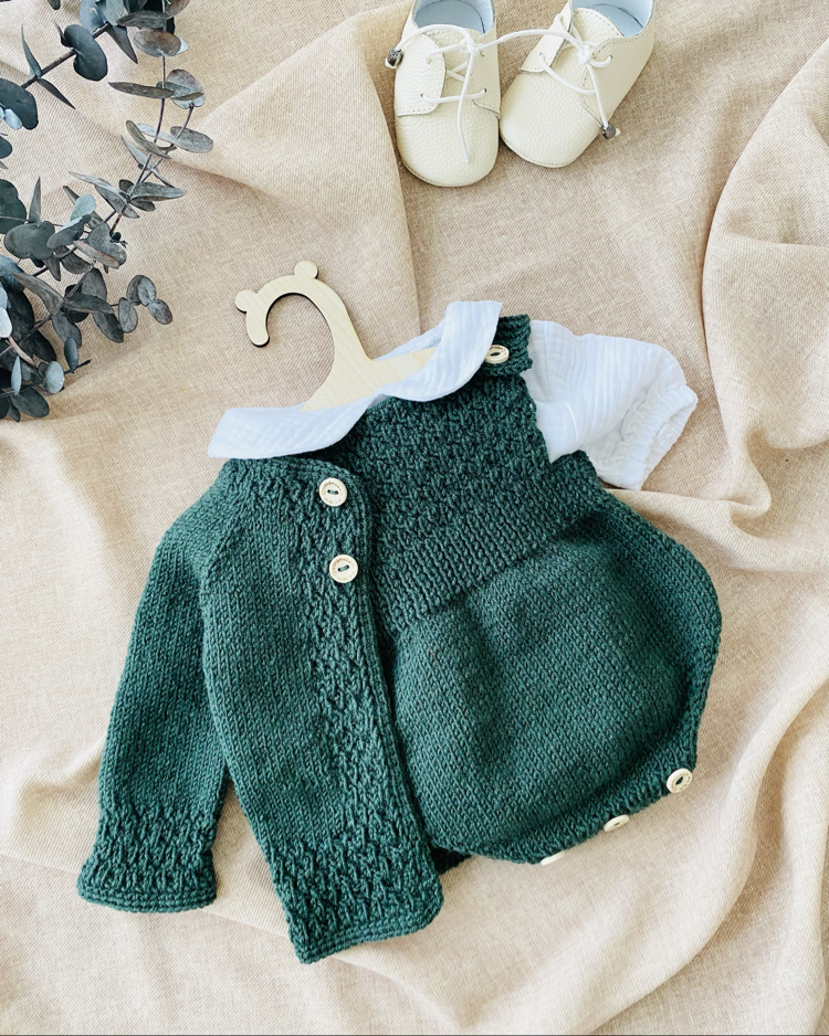 Cove Koleksiyonu Yeşil El Örgüsü Bebek Takımı – Hırka ve Salopet Set
