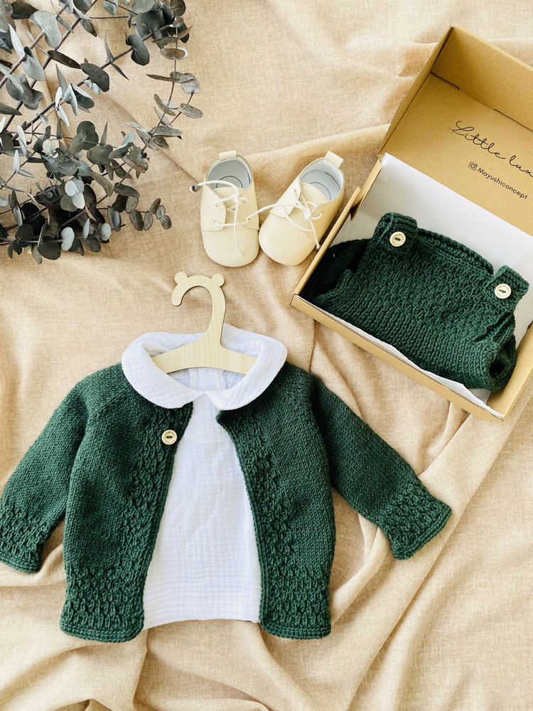 Cove Koleksiyonu Yeşil El Örgüsü Bebek Takımı – Hırka ve Salopet Set