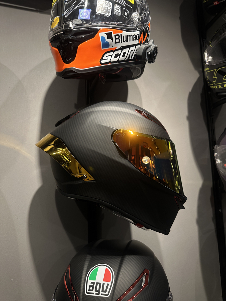 AGV PİSTA GP RR MAT KARBON GOLD