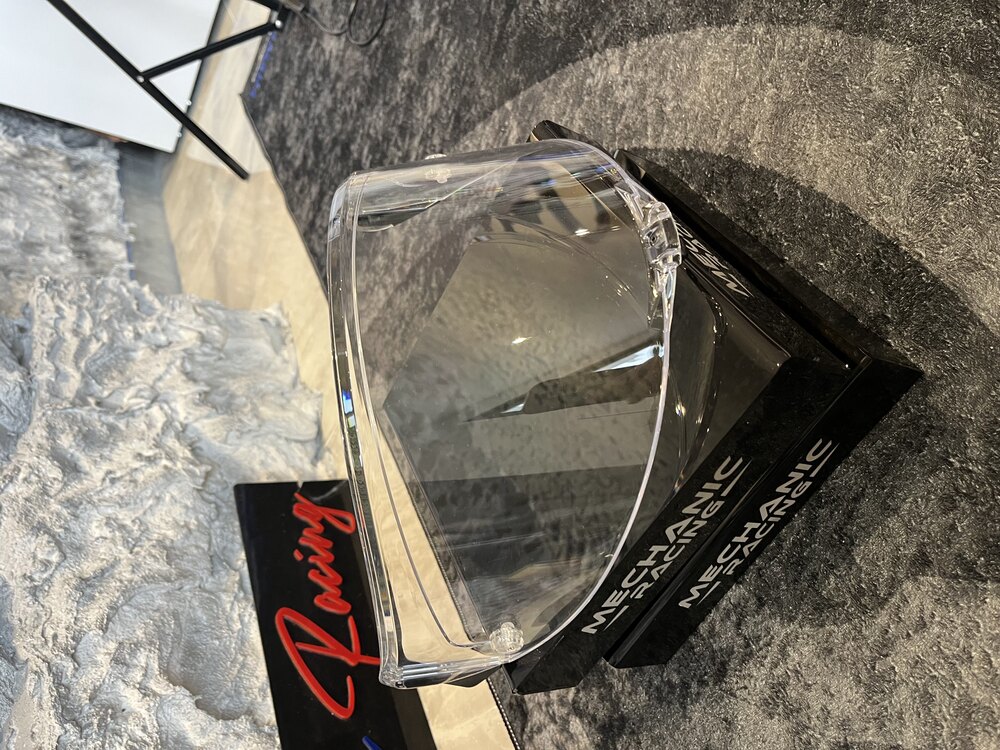 AGV PİSTA GP RR ŞEFFAF VİZÖR
