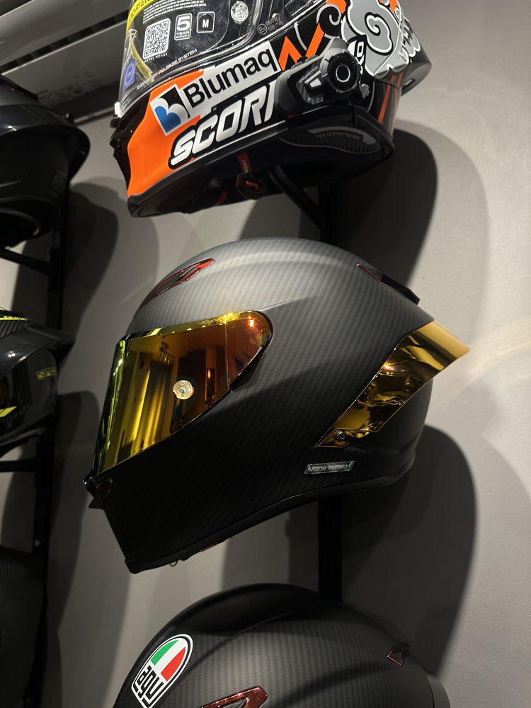 AGV PİSTA GP RR MAT KARBON GOLD