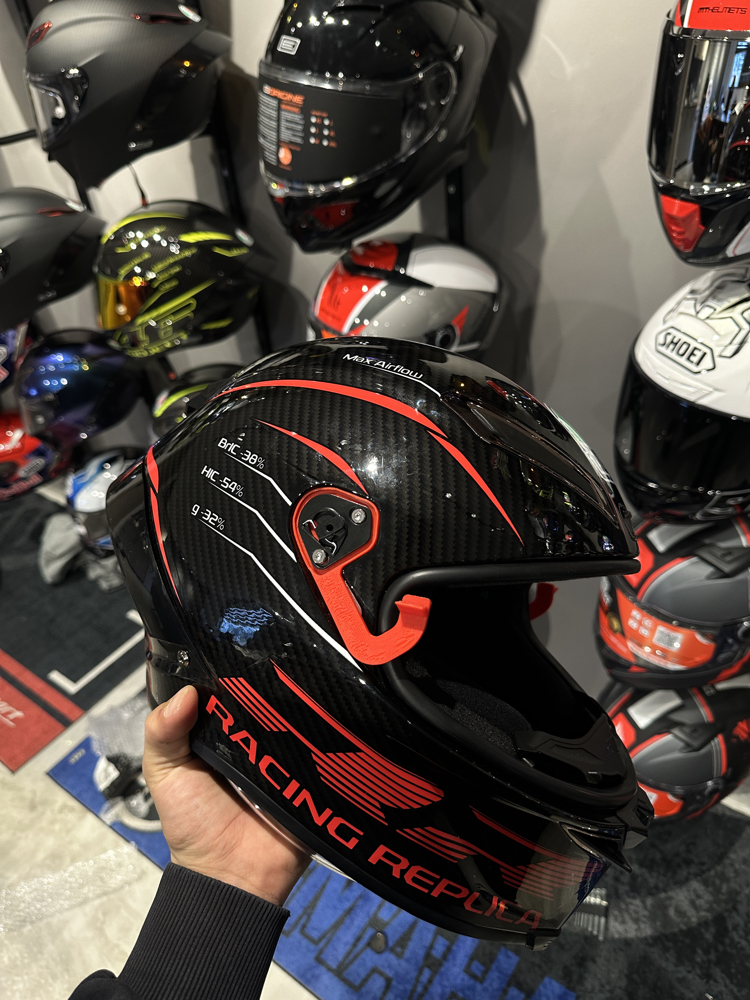 AGV PİSTA VİZÖR SABİTLEME APARATI