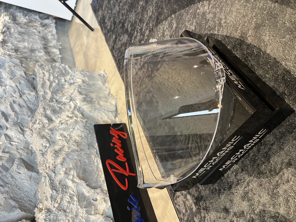 AGV PİSTA GP RR ŞEFFAF VİZÖR