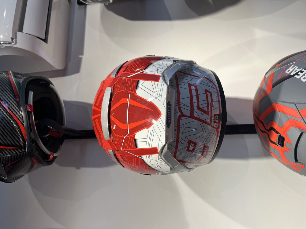 SHOEİ X14 REDBULL