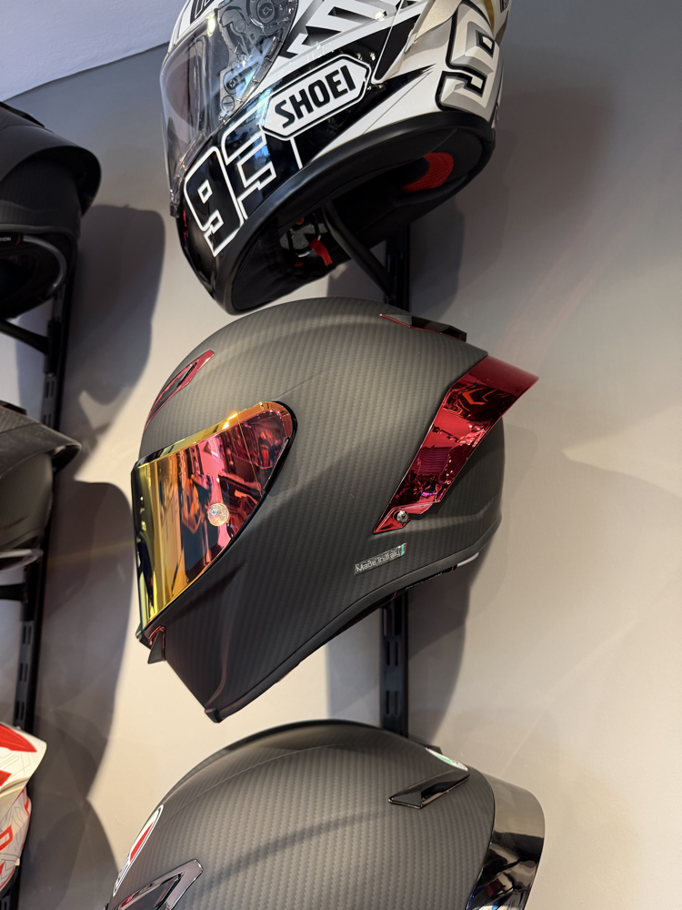 AGV PİSTA GP RR MAT KARBON RED