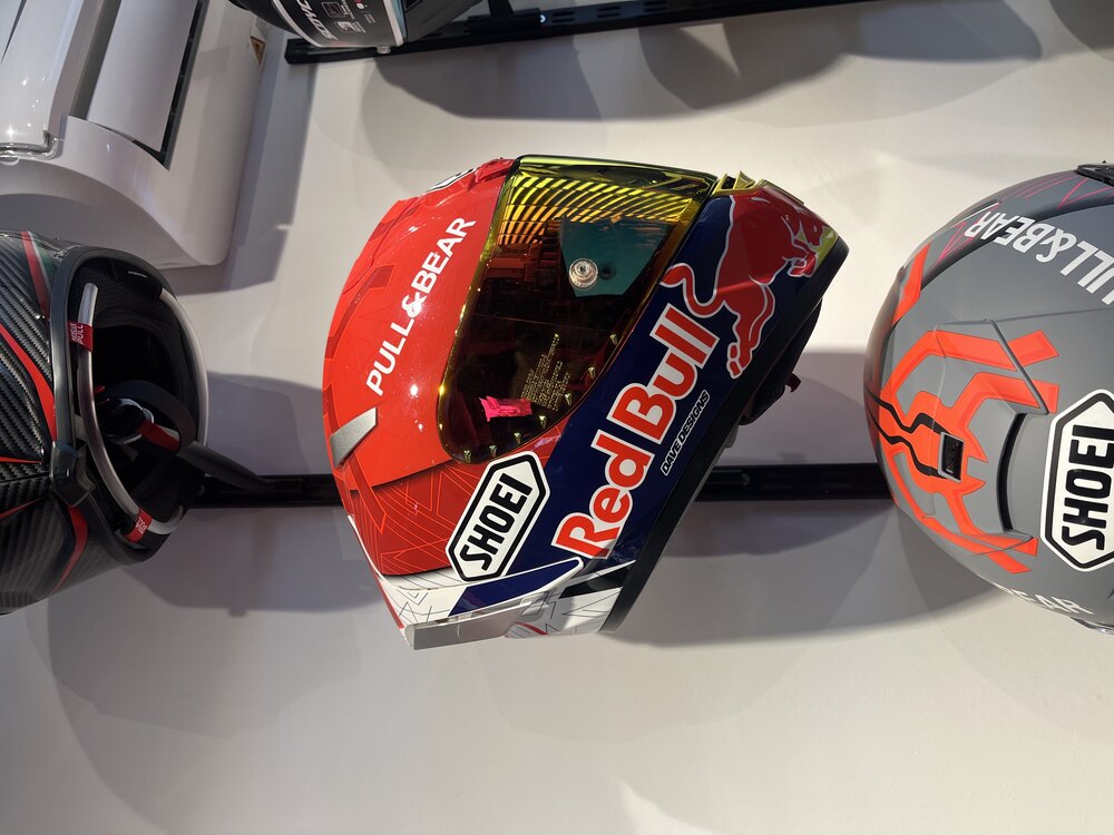 SHOEİ X14 REDBULL