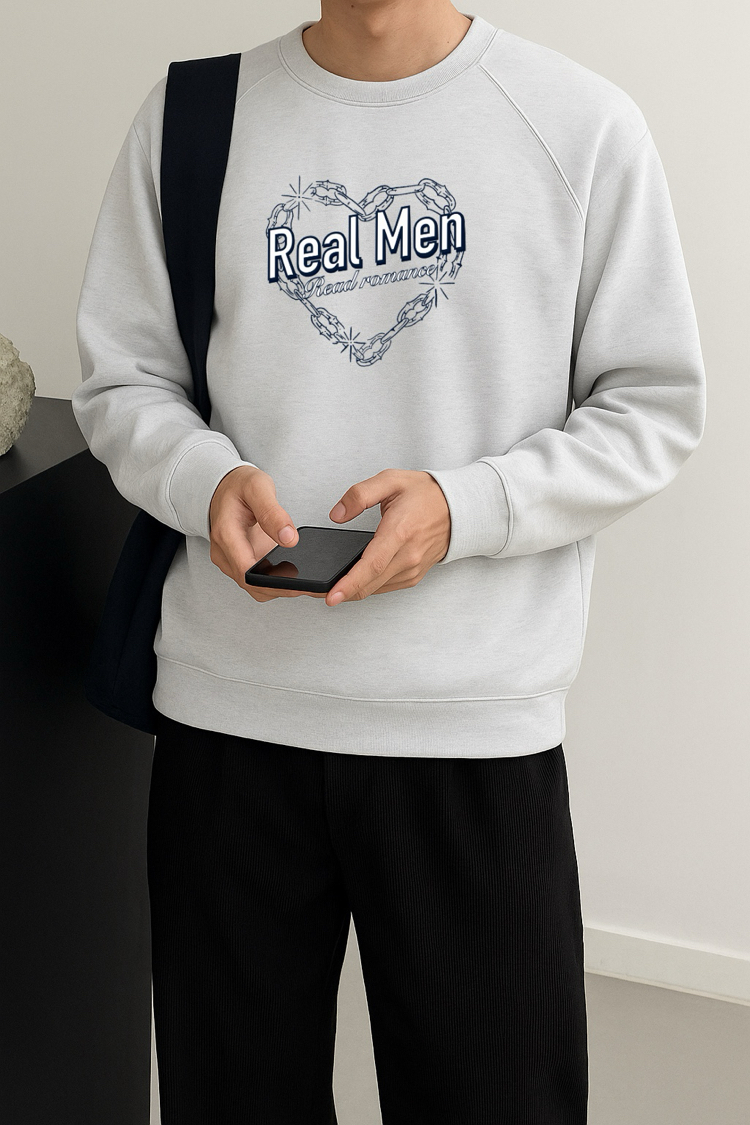 Real Men Read Romance Tişört