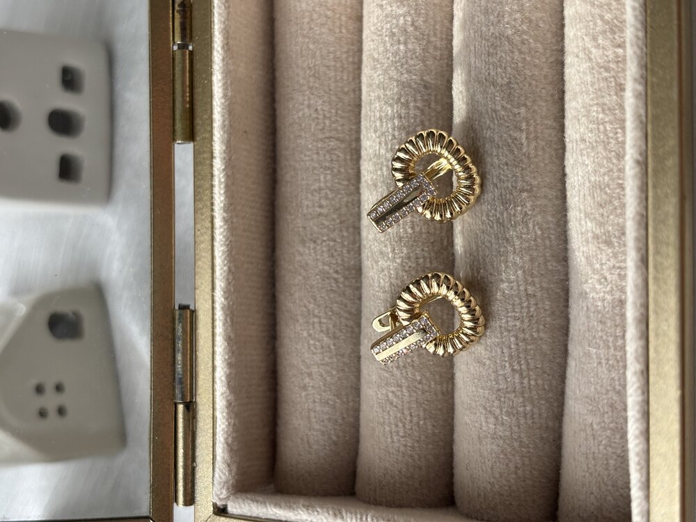 Xuping Minimal Gold Taşlı Küpe