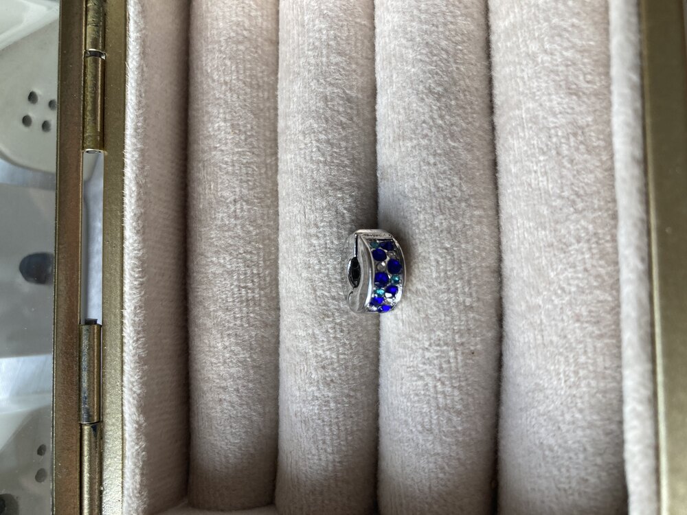 Mavi Pave Klips Mavi Taşlı Halka Pandora Charm
