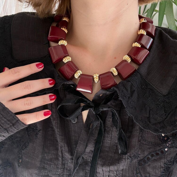 Marka Model Bordo Kemik Kolye